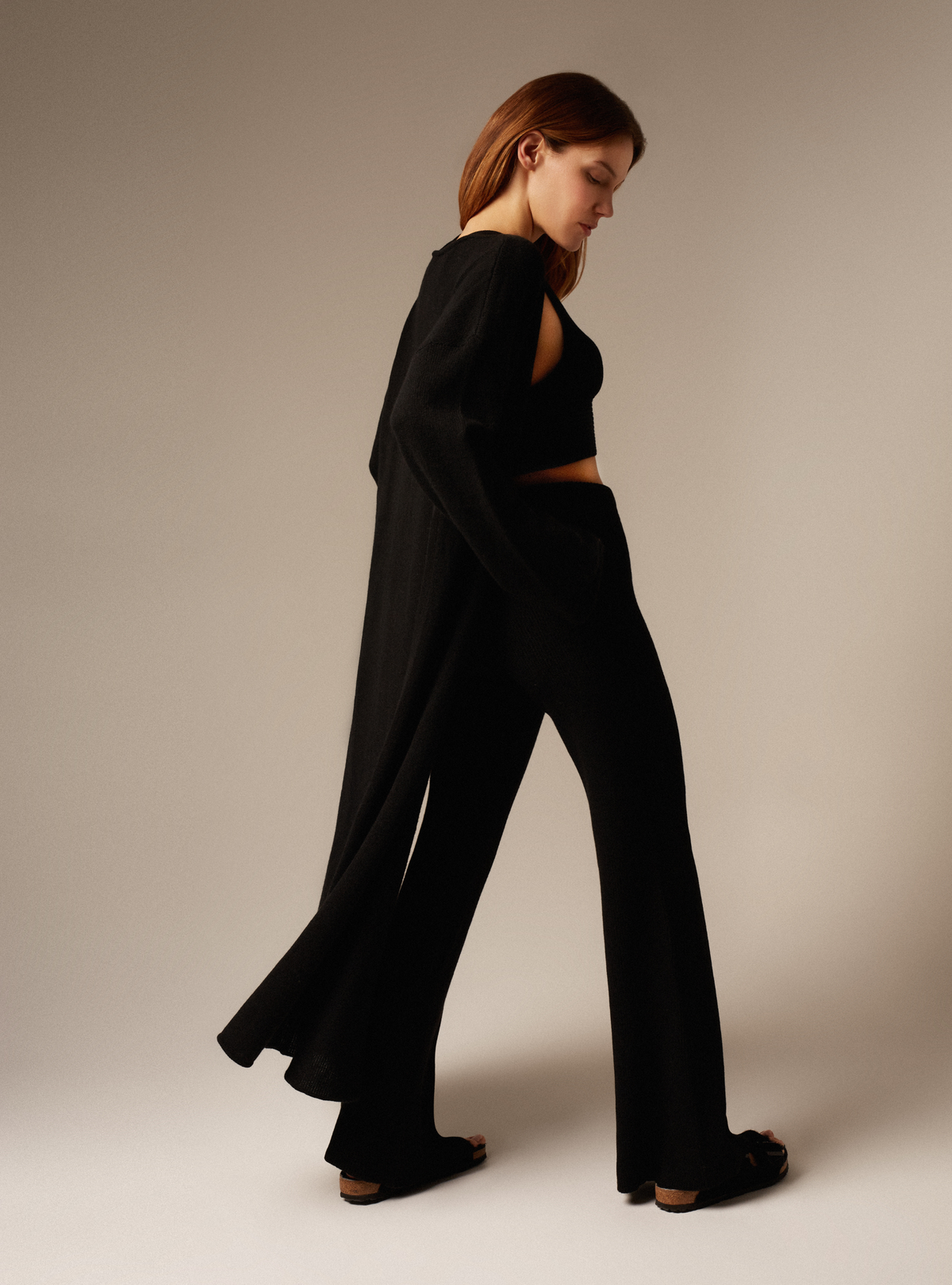 Designer women&#39;s cashmere maxi cardigan in Black